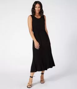 Karen Kane Sleeveless Artisan Dress