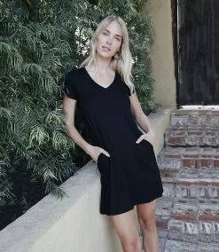 Karen Kane Quinn V Neck Pocket Dress -karen kane Sales Shop L14244 black 002 844ad0a1 eb9d 427d be7d 150755c23d79