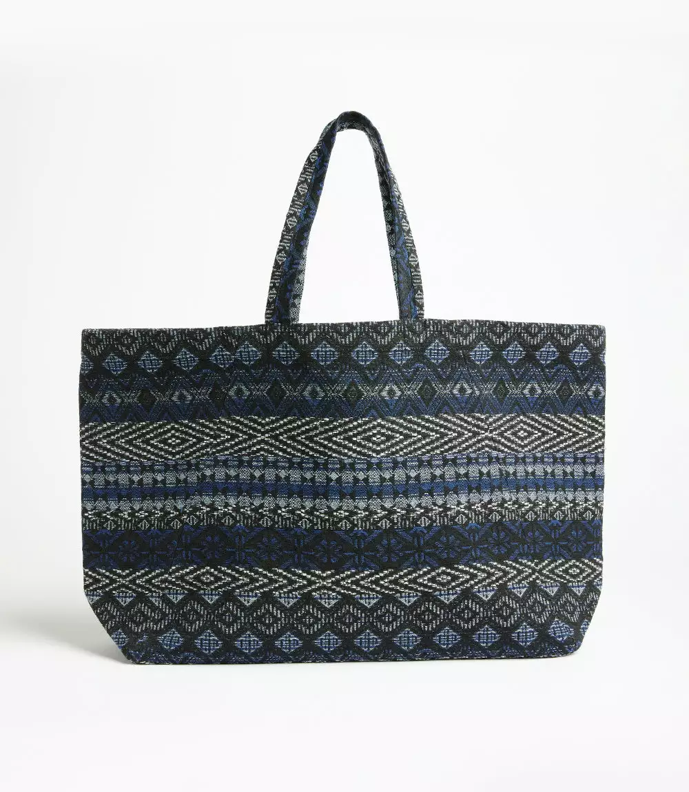 Karen Kane Weekend Tote Bag 4 Karen Kane Weekend Tote Bag - Image 2