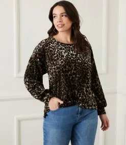 Karen Kane Plus Size Velvet Burnout Twist-Front Top -karen kane Sales Shop karenkane 2022 fall 3L19604W BBR 006