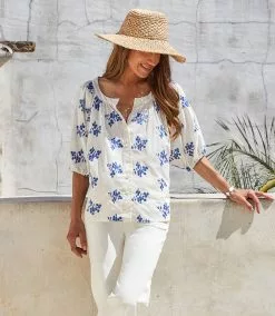 Karen Kane Embroidered Top 22 Karen Kane Embroidered Top -karen kane Sales Shop karenkane 2023 spring 1L20177 BLO 010