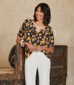 Karen Kane Short Sleeve Peasant Top