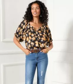 Karen Kane Short Sleeve Peasant Top -karen kane Sales Shop karenkane 2023 spring 1L40565 PRT 009
