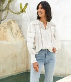 Karen Kane Blouson Sleeve Lace Top