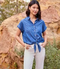 Karen Kane Tie-Front Shirt